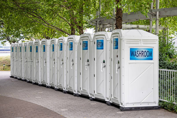 Best Event porta potty rental  in Floresville, TX